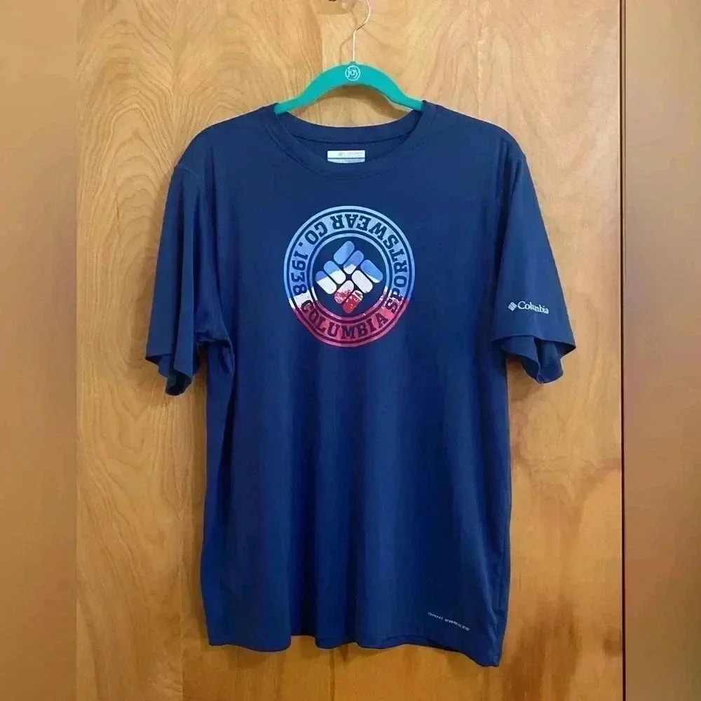 Colombia Sportswear Short Sleeve Red, Blue and White Size L EUC